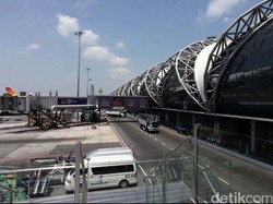 2 Petugas Imigrasi di Bandara Bangkok Positif Virus Corona