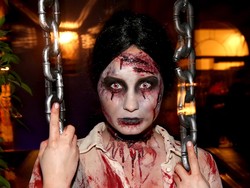 Tak Cermat Pakai Make-up Halloween, Risikonya Jerawatan Hingga Alergi