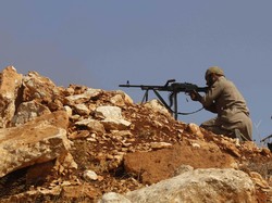 Jet Tempur Suriah Jatuh di Pasar, 12 Orang Tewas