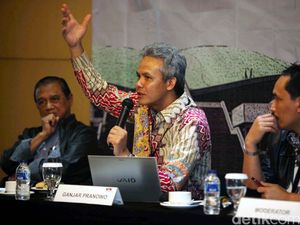 ASN Pencatut Nama Gubernur Ganjar untuk Pungli Akhirnya Dipecat ASN Pencatut Nama Gubernur Ganjar untuk Pungli Akhirnya Dipecat
