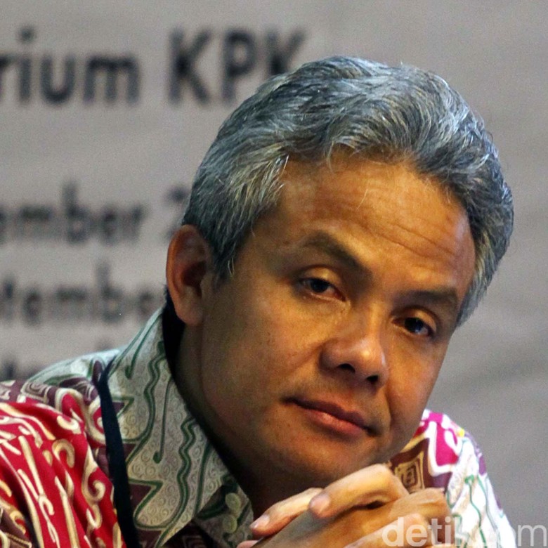 Gubernur Ganjar Panggil 7 ASN yang Catut Namanya untuk Pungli Gubernur Ganjar Panggil 7 ASN yang Catut Namanya untuk Pungli