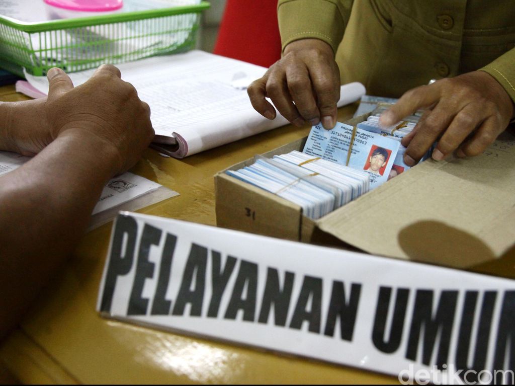 Sudah e-KTP, Bisakah Beli Kendaraan di DKI Pakai KTP Daerah? Sudah e-KTP, Bisakah Beli Kendaraan di DKI Pakai KTP Daerah?