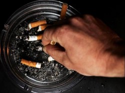 Trik Berhenti Merokok bagi Orang Tua: Selalu Ingat Bahayanya untuk Anak