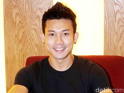 Hadir di FFI 2016, Denny Sumargo Dukung Reza dan Perfilman Indonesia