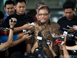 Siapkan Usulan ke Jokowi, Menkop UKM Adopsi Sistem Perizinan Usaha di Bandung