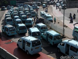 Pandemi Bikin Sepi Penumpang, Pengusaha Angkutan Umum Sampai Tumbang