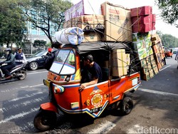 Pemprov DKI Wajibkan Bajaj BBG di 2017, Bye-bye Bajaj Bajuri