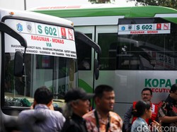 Berbeda dengan Bus Feeder, Kopaja AC Masih Sembarangan di Jalur Koridor 6