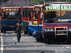 Jalan Panjang yang Bikin Metromini Reyot Tak Terurus