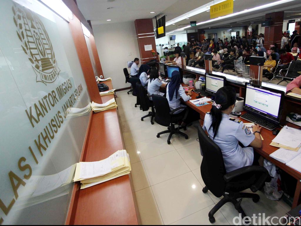 Negara Ini Bakal Pakai Petugas Imigrasi Berbasis AI Negara Ini Bakal Pakai Petugas Imigrasi Berbasis AI