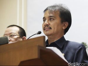 Pengacara: Yang Belanja Siapa, Kok Pakai Nama Roy Suryo?