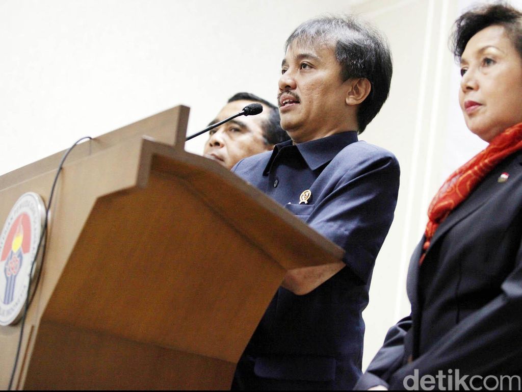 Drama Roy Suryo: Kemenpora akan Disomasi Eks Menpora Drama Roy Suryo: Kemenpora akan Disomasi Eks Menpora