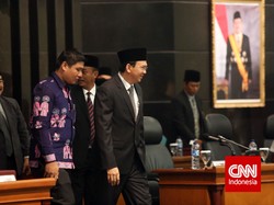 Buka Paripurna HUT DKI, Ahok Berkelakar dan Bikin Anggota DPRD Tertawa