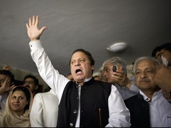 Coba Terobos Konvoi Mobil PM Sharif, Pria Pakistan Ditahan