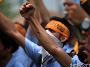 Buruh Klaim Aturan Upah Balik ke yang Lama, Desak Anies cs Naikkan 4-5%
