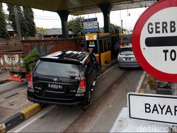 Kendaraan Mulai Jejali Exit Tol Ciawi, Arah Puncak Ramai