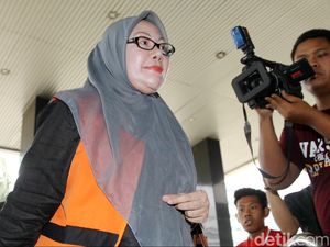 Lagi, Penyidik Digugat untuk Segera Tuntaskan Kasus Ratu Atut Lagi, Penyidik Digugat untuk Segera Tuntaskan Kasus Ratu Atut