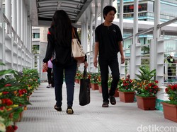 Ahok Instruksikan Semua JPO Harus Terbuka dan Lampunya Terang Benderang