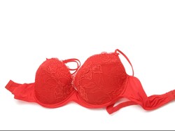 Ini Dampaknya Jika Terlalu Sering Pakai Bra Ketat