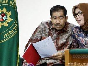 Kisah Pelesiran yang Bikin Romi Herton Dibawa ke Gunung Sindur Kisah Pelesiran yang Bikin Romi Herton Dibawa ke Gunung Sindur