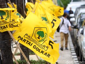 Ada Dorongan Airlangga Jadi Ketum, Golkar NTT Tolak Munaslub