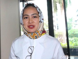 Jokowi Sematkan Penghargaan Untuk Airin dan Kepala Daerah Lain di Tangsel