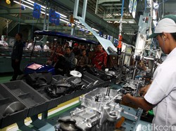 Benarkah Ada PHK di Industri Otomotif?