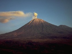 Pendaki Asal Bogor Masih Hilang, Gunung Semeru Ditutup Total