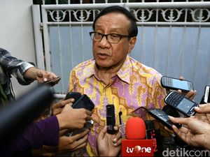 Akbar Tandjung Beri Gambaran Sosok Caketum Golkar yang Ideal
