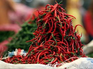 Cabai Merah dan Rawit Turun, Jakarta Deflasi 0,27%