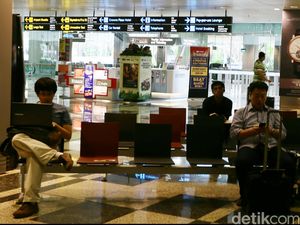 Apakah Boleh Masuk Boarding Room Bandara Lebih Awal? Ini Ketentuannya Apakah Boleh Masuk Boarding Room Bandara Lebih Awal? Ini Ketentuannya