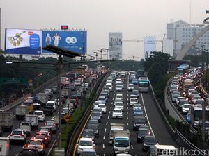 Sulitnya Mengurai Kemacetan Jakarta
