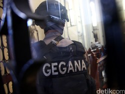 Ada Paket Mencurigakan di Kantor Kemenag Serpong, Gegana Meluncur