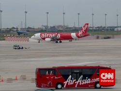 Bandara Ngurah Rai Tutup, Ini Penerbangan AirAsia ke Bali yang Dialihkan