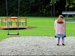 Saat Ditinggal Para Sahabat Menikah, Ini Caranya Agar Tidak Galau