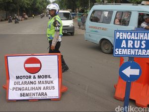 Besok Ada Wisuda, Pengendara Diimbau Hindari Jalan Bintaro Utama V Besok Ada Wisuda, Pengendara Diimbau Hindari Jalan Bintaro Utama V