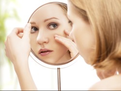 Makanan-makanan Pemicu Timbulnya Jerawat yang Sebaiknya Dihindari