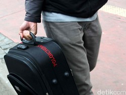 Kakek Asal China Bawa Lengan Dalam Koper, Alasannya Mengejutkan