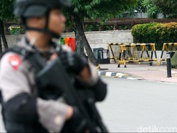 Tas Mencurigakan Ditemukan di JPO Permata Hijau, Ternyata Isinya Sisir