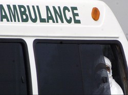 Perempuan Ini Patah Lengan Tertabrak Sepeda Keponakan