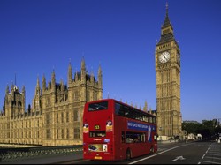 Komisi III DPR Belajar Hukum Adat ke Inggris, Profesor Hukum: Salah Jalan!