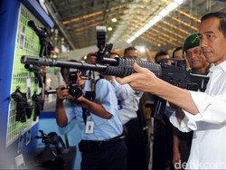 Pindad Kebanjiran Order, Jokowi: Ekspornya Meningkat Tajam