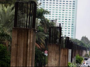 Nasib Tiang Bekas Monorel Tergantung Anies