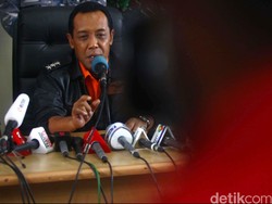 Tumpahan Minyak Ditemukan di Lokasi Pencarian Pesawat Polri yang Jatuh
