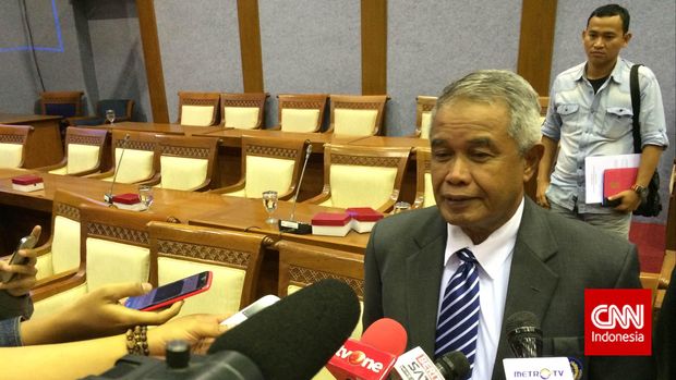 Djohar Arifin Husin terpilih sebagai Ketum pada Kongres Luar Biasa PSSI 2011. (
