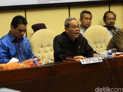 Komisi II DPR Minta 9 Komisioner Baru Ombudsman Lakukan Terobosan