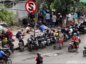 Polisi Serahkan Jukir Liar Getok Parkir Rp 60 Ribu di Tanah Abang ke Dinsos