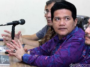 Ketua Komisi II Soal Pengganti Ketua KPU: Serahkan ke Komisioner Lainnya