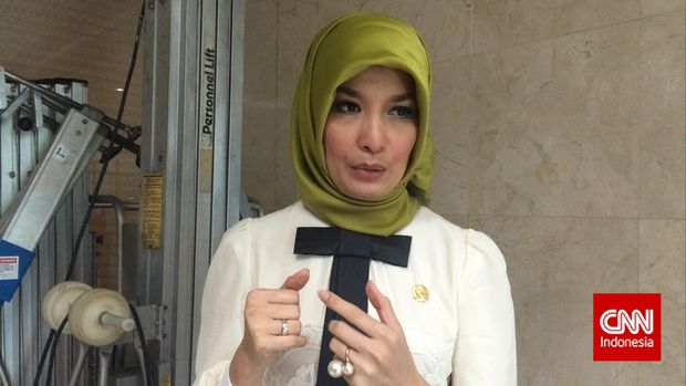 Kader PKB Arzeti Bilbina, satu dari sedikit artis yang lolos ke DPR dalam Pileg 2019.
