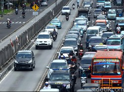 Mobil Berpelat RI Boleh Masuk Busway, Gubernur dan Polisi Dilarang